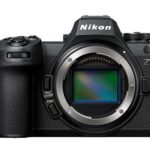 Cuerpo de cámara sin espejo Nikon Z6III (solo el cuerpo) color negro.