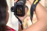 Solo el cuerpo de la cámara sin espejo Nikon Z8, color negro. - Imagen 4