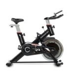 Bicicleta estática Moma Bikes con volante de inercia de 24 kg, pantalla LCD, 4 sensores de frecuencia cardíaca