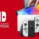 Nintendo Switch (modelo OLED) con base y mandos Joy-Con blancos