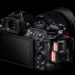 Paquete exclusivo de Fnac: Cámara híbrida Nikon Z5II negra + objetivo 24-200 mm + mochila + curso online de 2