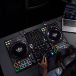 Pioneer DJ - Pack DDJ-FLX10 + Estuche con ruedas Silver Walkasse - Imagen 17